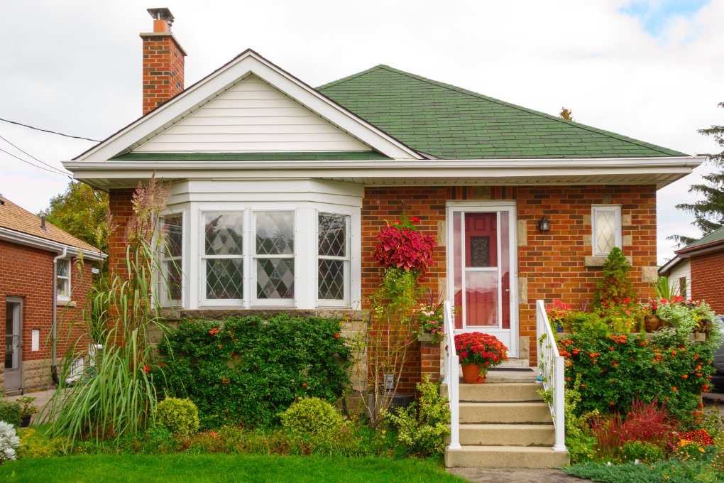 Single-family home in autumn.